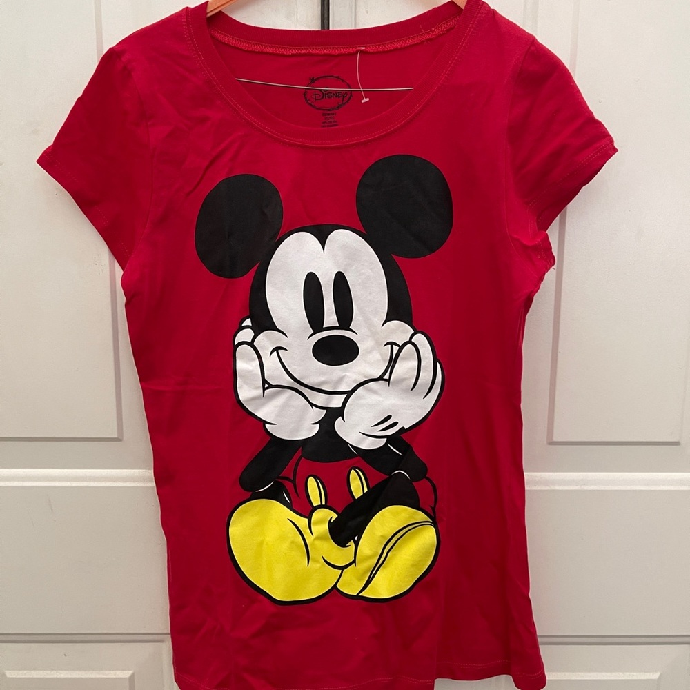 Disney Mickey Mouse t-shirt NWOT